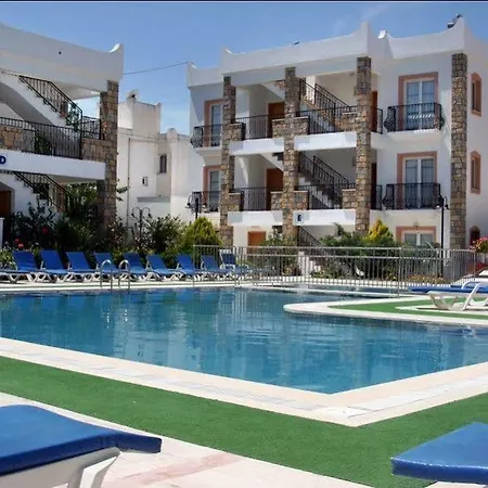 Agar Aparthotel 3*